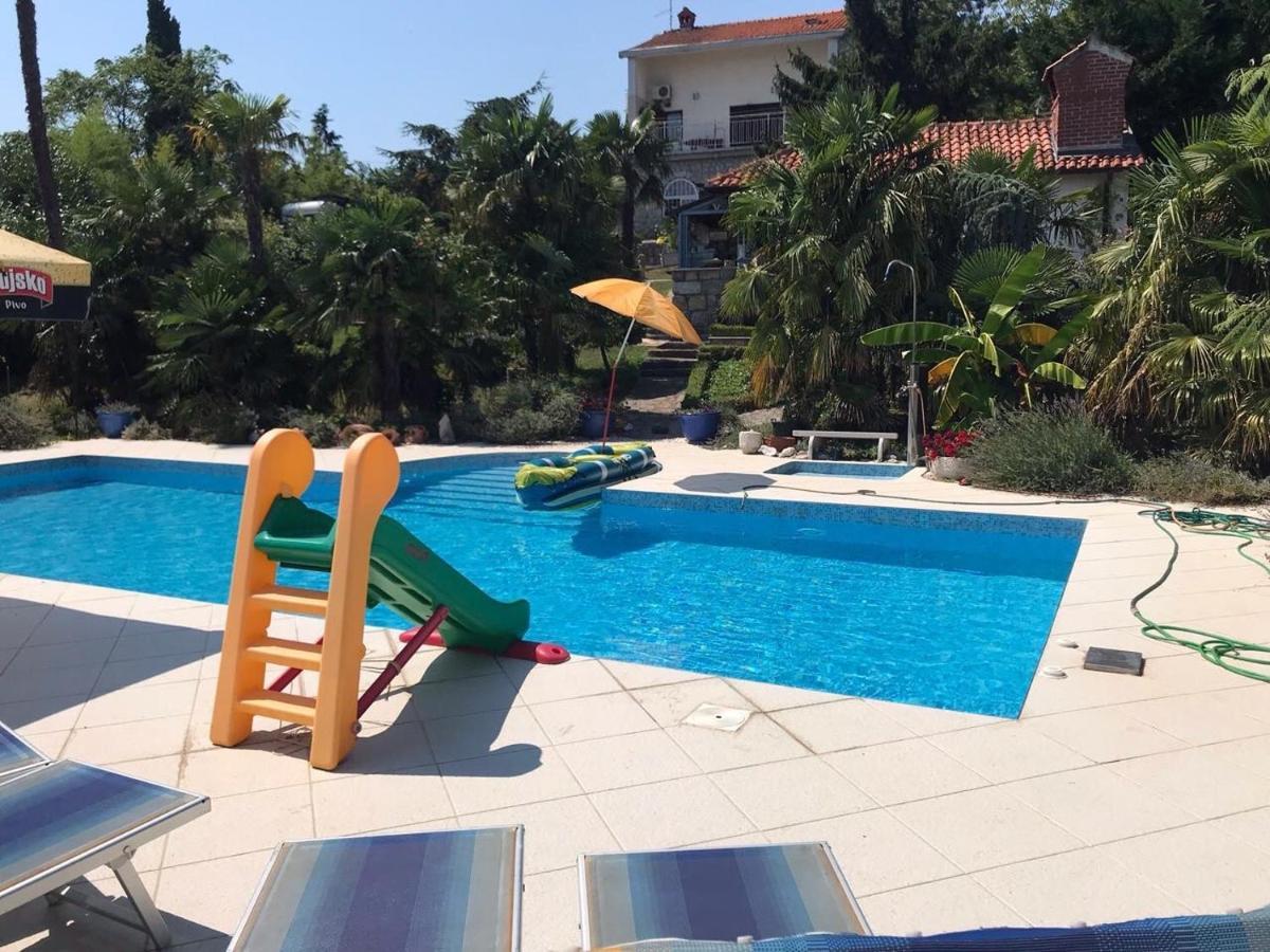 Studio Apartman Lavanda Матули Екстериор снимка