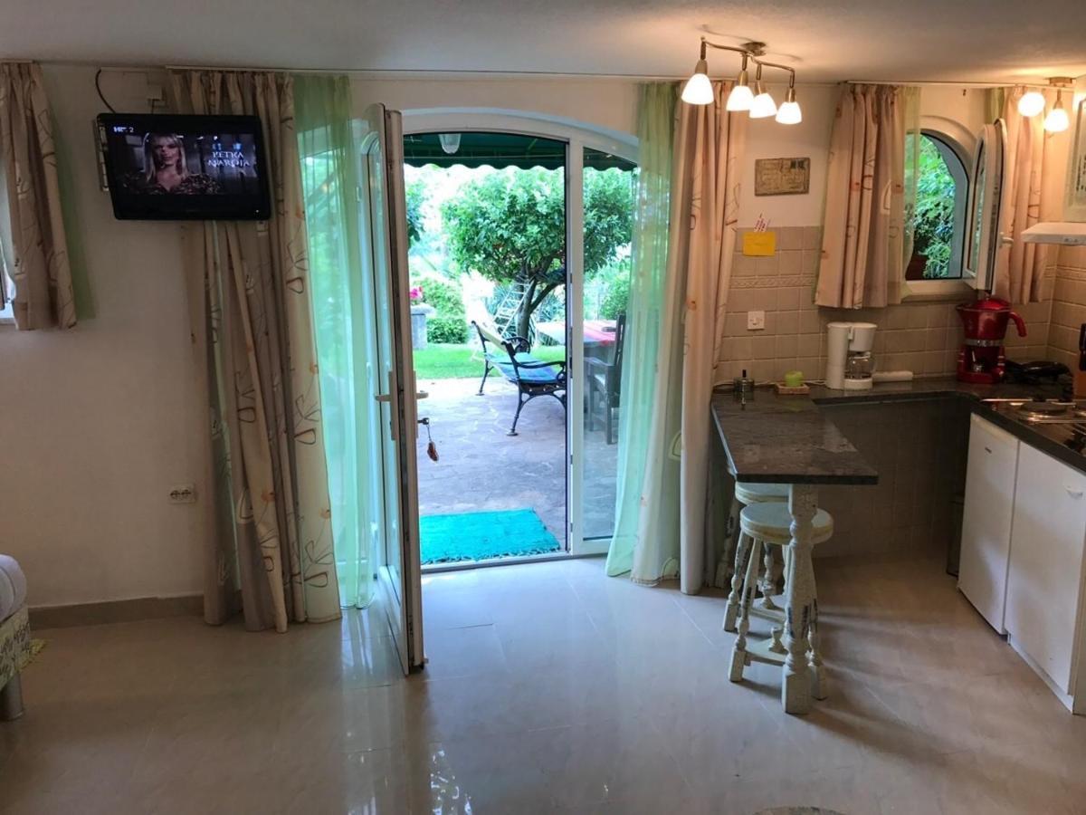 Studio Apartman Lavanda Матули Екстериор снимка